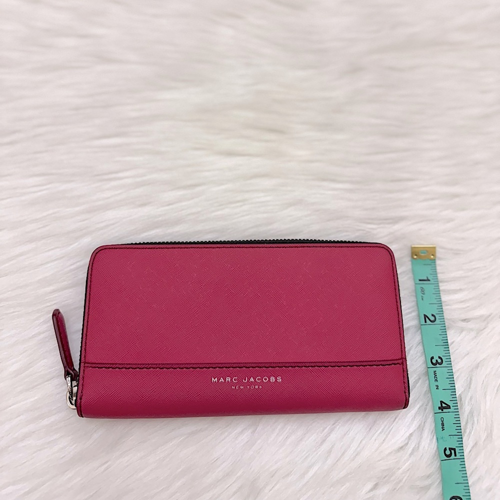 MARC JACOBS - PINK SAFFIANO LEATHER LONG ZIP AROUND WALLET - Picture 10 of 12
